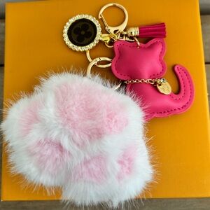 Authentic Upcycled Louis
Vuitton Monogram Pink
Cat, Paw, Key Chain/ Bag Charm